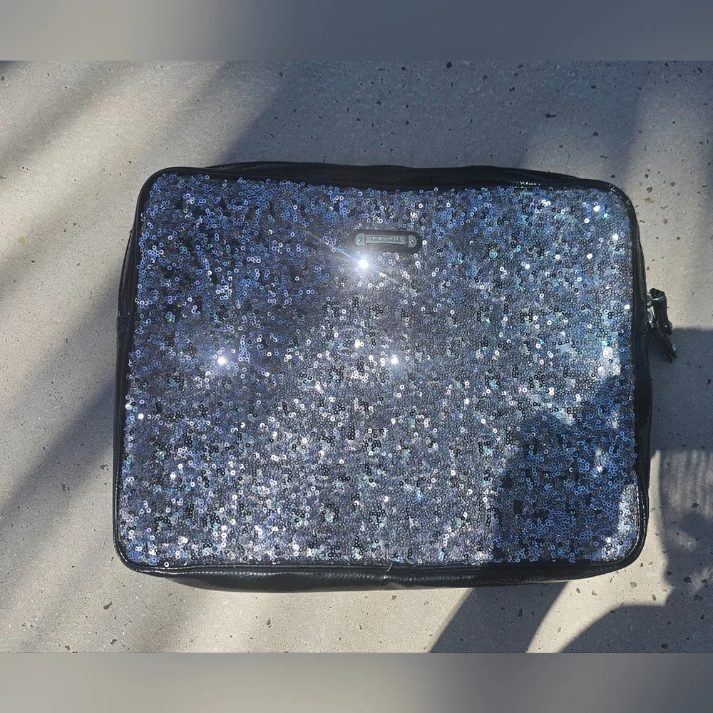 Nine west 13 1/2 inches silver gray sequins glittery sparkle laptop pouch bag